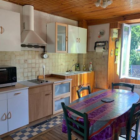 Joli Appartement Dans Une Maison Ancienne Ax-les-Thermes Bagian luar foto