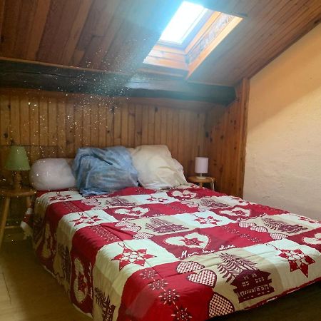 Joli Appartement Dans Une Maison Ancienne Ax-les-Thermes Bagian luar foto