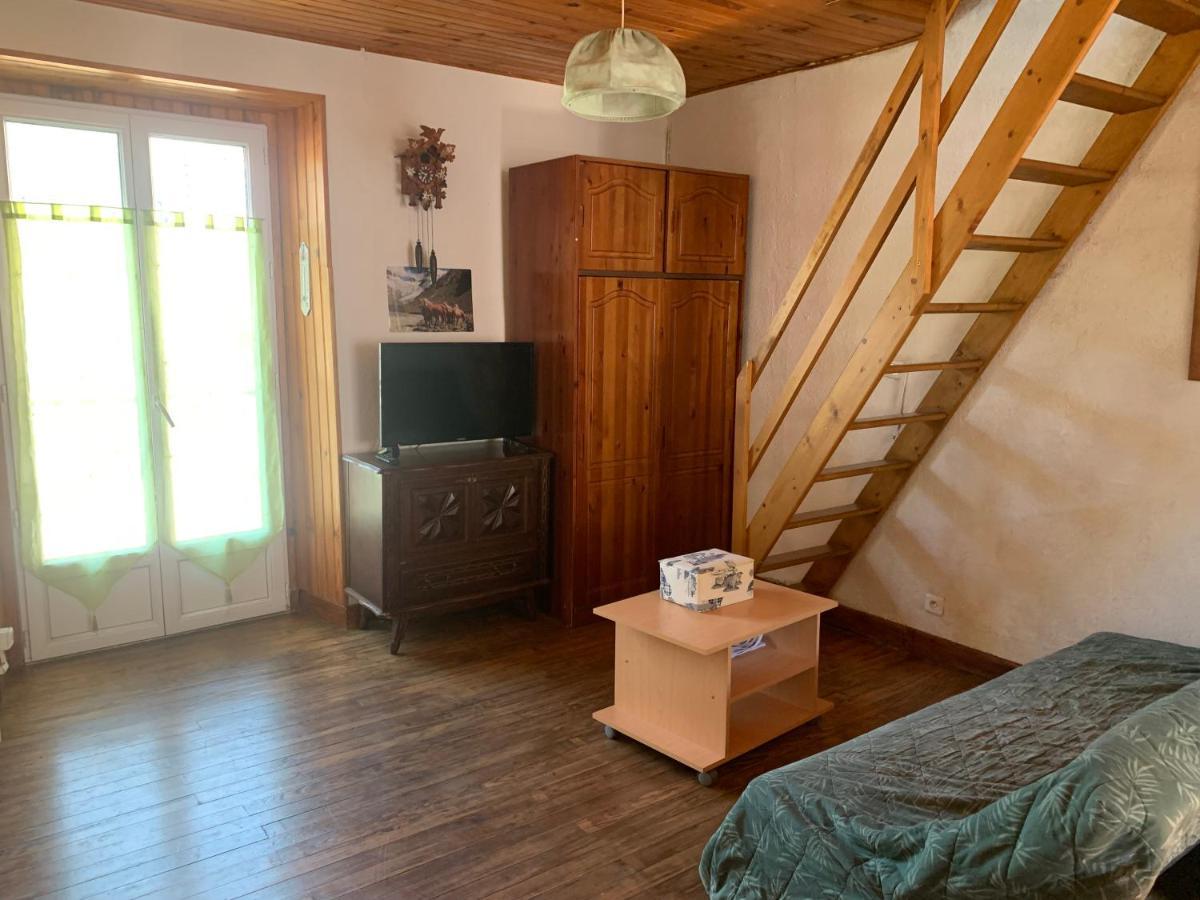 Joli Appartement Dans Une Maison Ancienne Ax-les-Thermes Bagian luar foto